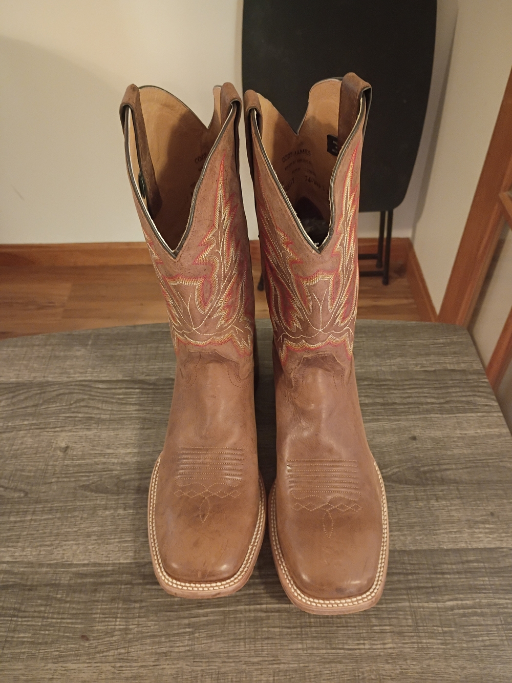 Men's Brown Embroidered Western Cowboy Boots - Rugged Ranch Style